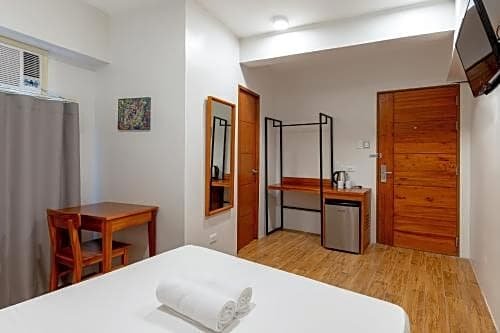 Фото IHotel Uptown Bgc