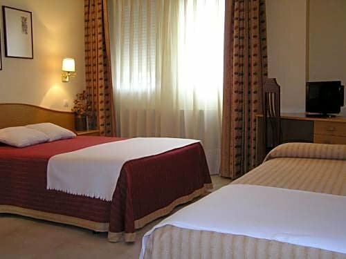 Hotel Hotel La Brañina, Castile and Leon, photo