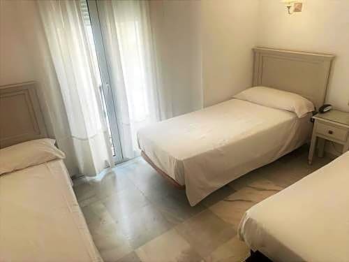 Фото Hotel Doña Blanca