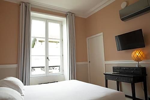 Фото Hotel Le Café de Paris