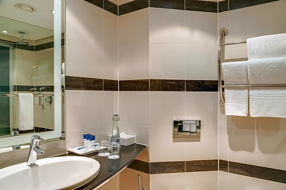 Фото Garden Court Victoria Junction