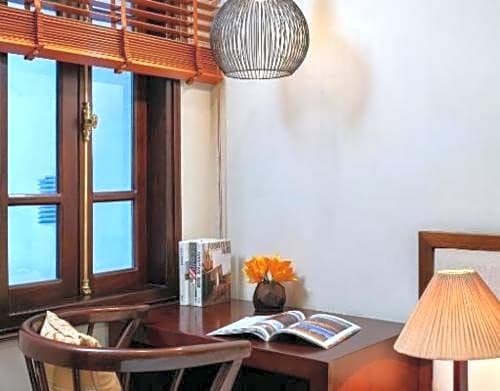 Фото Emerald Hotel Hanoi