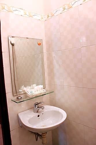 Фото Ngoi Nha Xanh Hotel