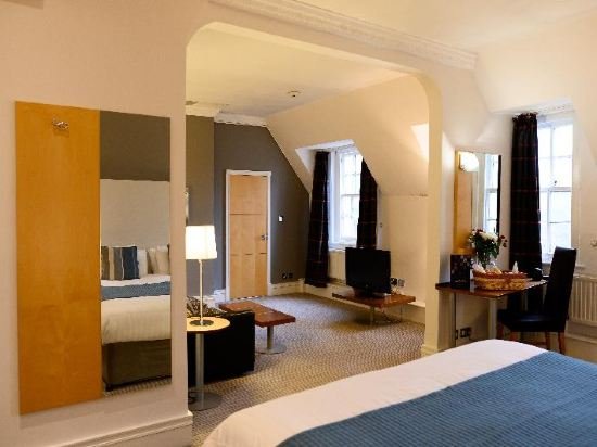 Фото The Angel Hotel