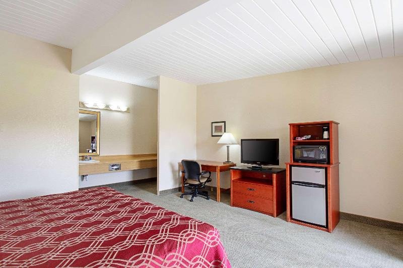 Фото Travelodge by Wyndham Appleton