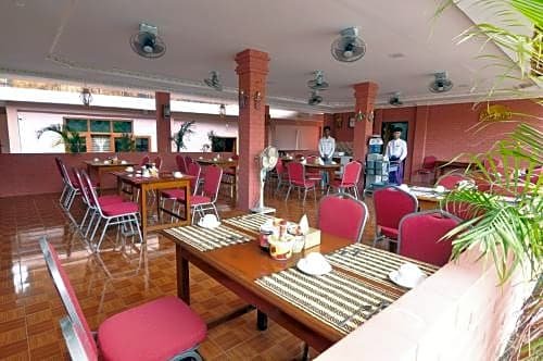 Фото Shwe Na Di Guest House