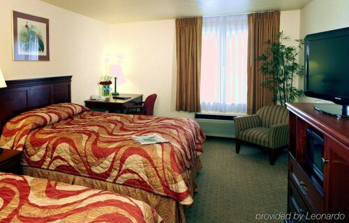 Внешний вид отеля Comfort Inn & Suites в Спокан-Вэллях, фото 2