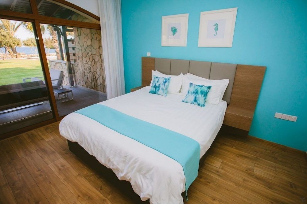 Фото Elya Beach Luxury Suites