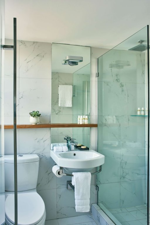 Фото Nautilus Sonesta Miami Beach