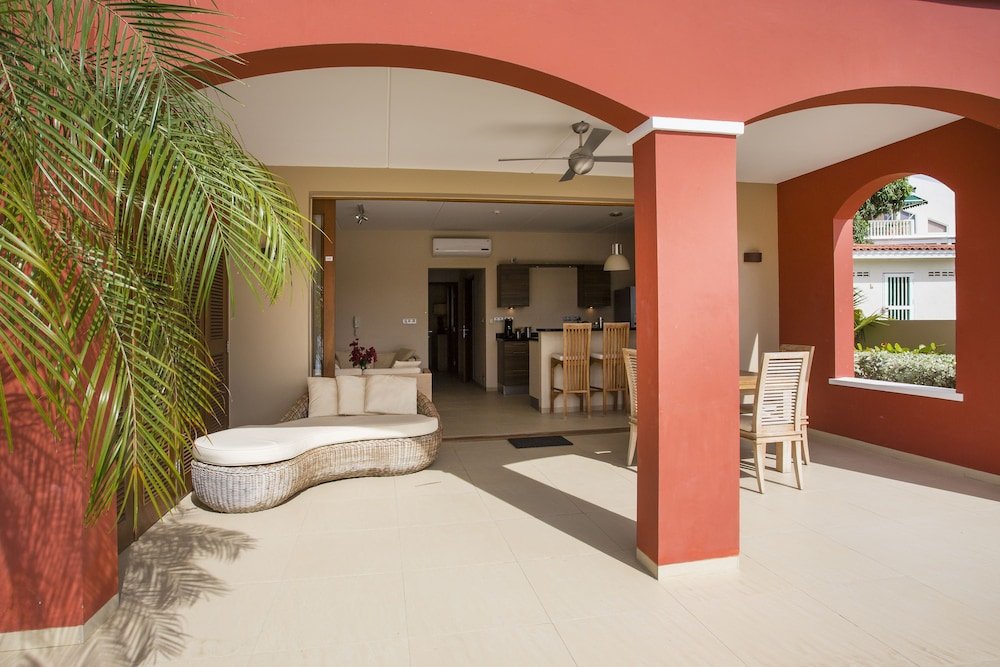 Фото Spanish Water Beach