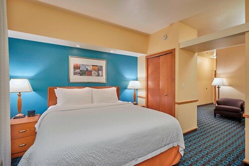 Гостиница Fairfield Inn & Suites by Marriott Burlington