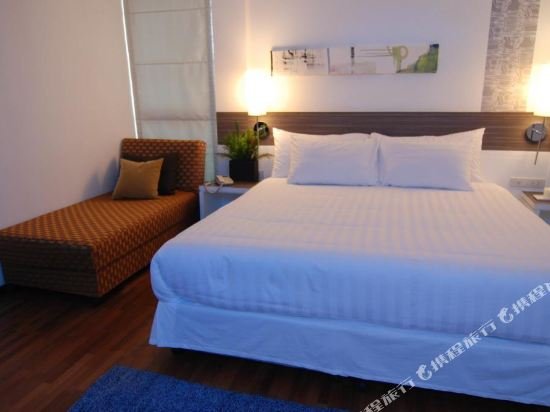 Фото The Mini R Ratchada Hotel