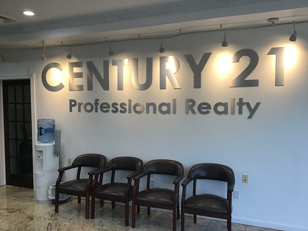 Mortgage agency Century 21 Professional Realty, New York, photo