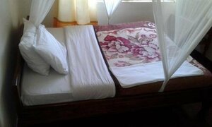 Гостиница Skyway Hotel Entebbe