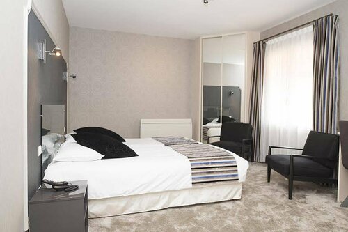 Гостиница Logis Auberge Bienvenue в Сомюре