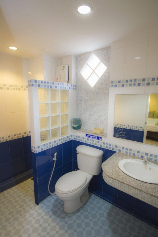 Фото Chaam Guesthouse