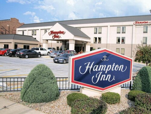 Гостиница Quality Inn & Suites Quincy - Downtown в Куинси