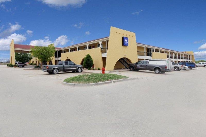 Фото Americas Best Value Inn & Suites Yukon Oklahoma City