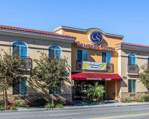 Гостиница Comfort Suites Near City of Industry - Los Angeles в Вест Ковине