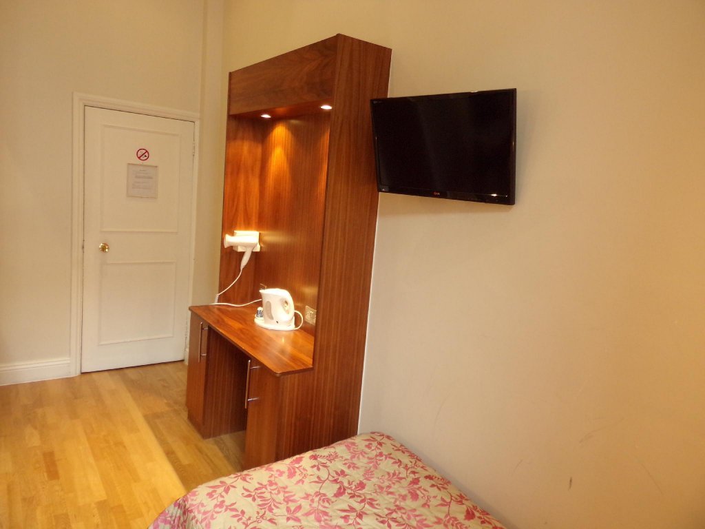 Фото Wedgewood Hotel