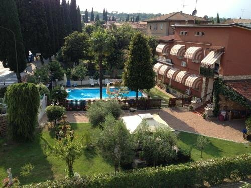 Гостиница B&b Bbdesenzano в Дезенцано-дель-Гарда