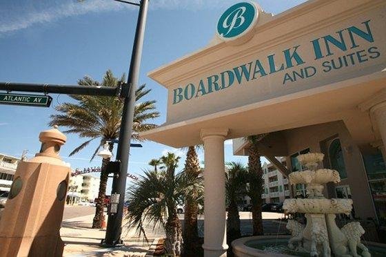 Фото Boardwalk Inn and Suites