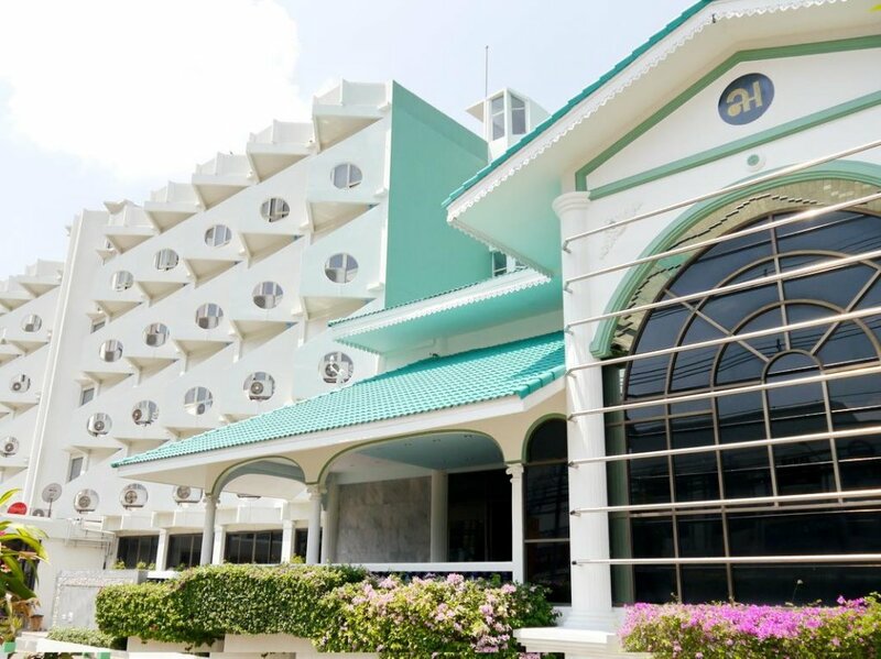Гостиница Lertnimitra Hotel
