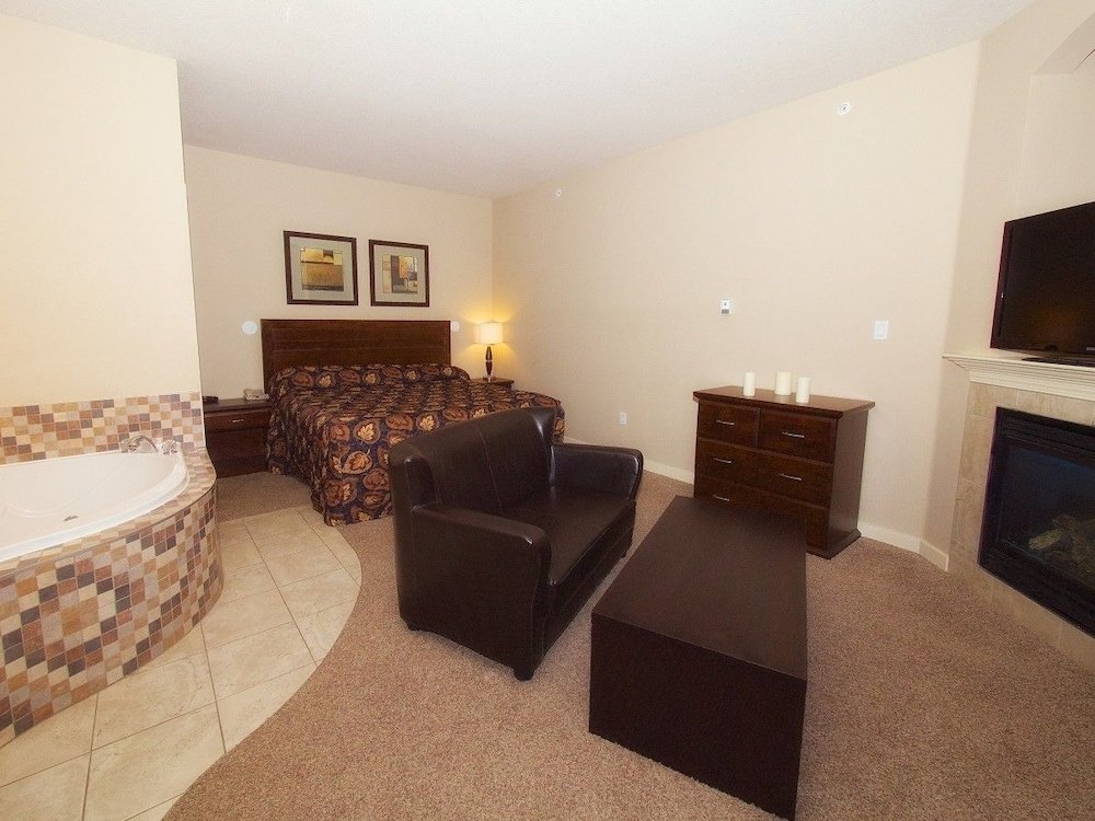 Фото BCMInns Lac La Biche