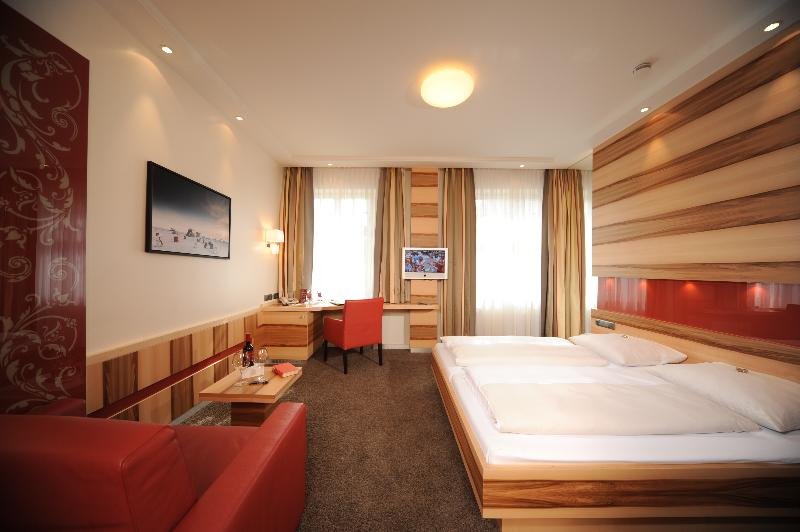 Фото Hotel Torbrau