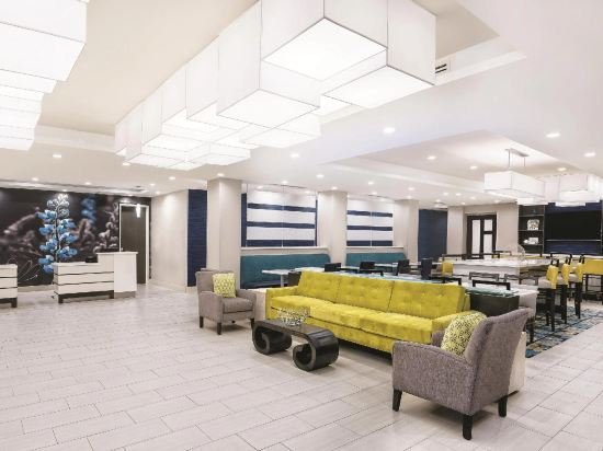 Фото La Quinta Inn & Suites by Wyndham Spokane Downtown