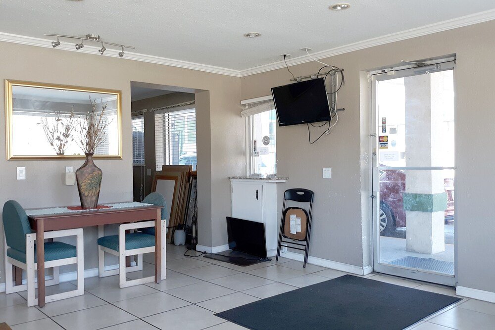 Фото Oyo Hotel Douglas Ga Us 441