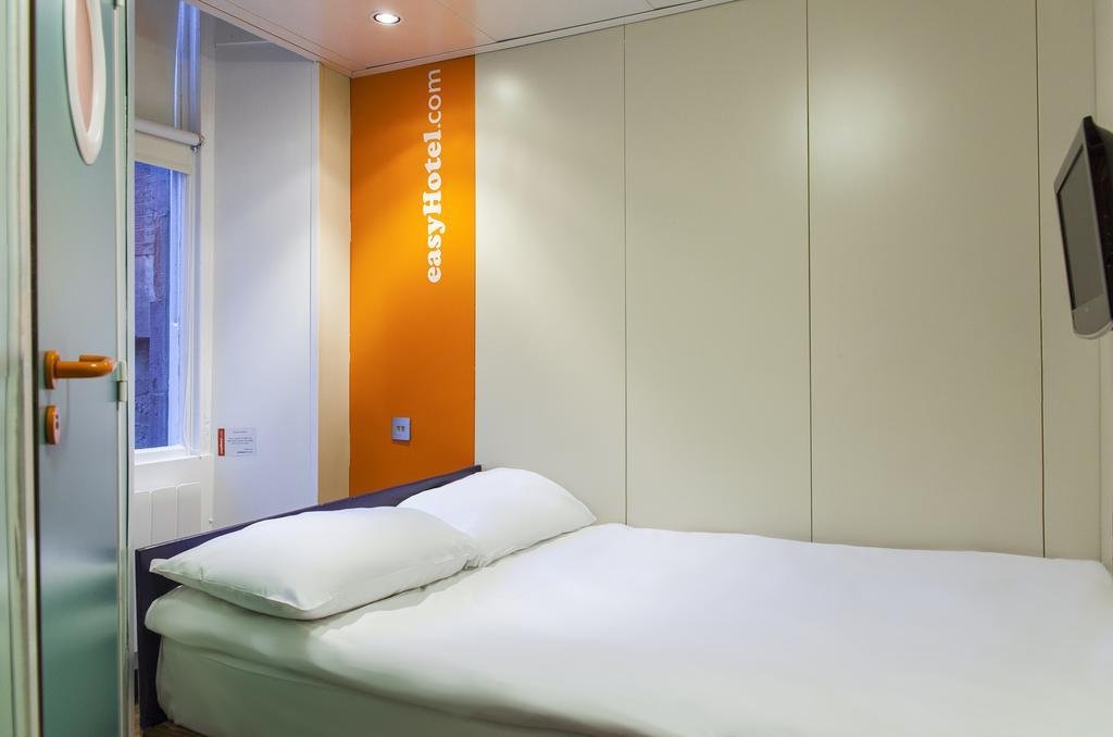 Фото easyHotel Edinburgh
