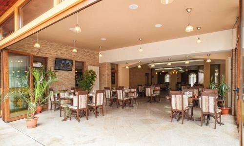 Гостиница Pension La Fontana в Марамуреше