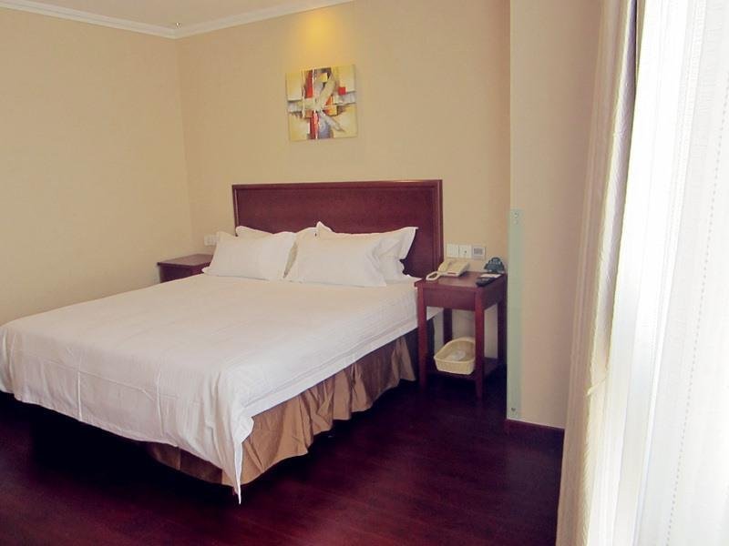 Фото GreenTree Inn Qingdao Jiaozhou Fuzhou South Road Datong Building Express Hotel