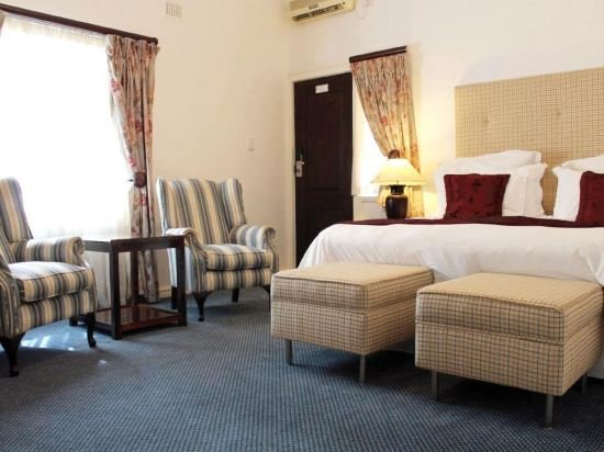 Фото Silver Oaks Boutique Hotel