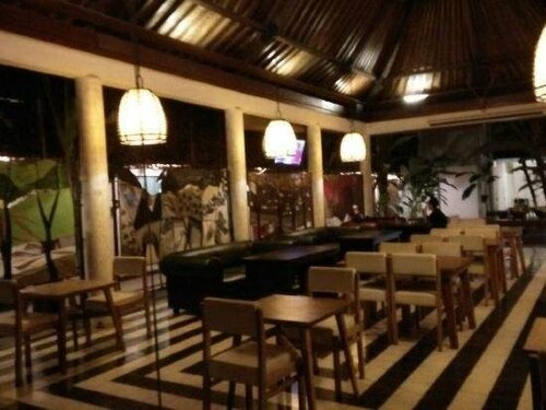 Гостиница Flores Gallery Hotel в Бандунге