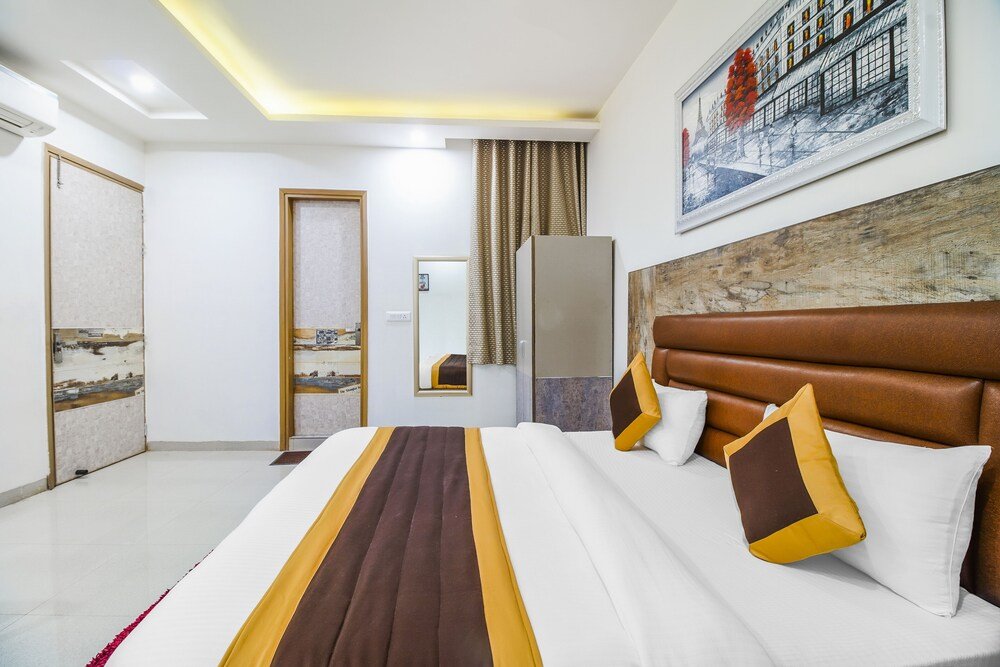 Фото Gracious by Vishesh Hotels & Home Stay