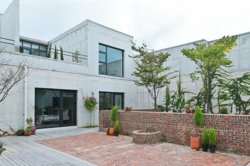 Гостиница Gangneung Gyeongpodae Lovely Motel в Канныне