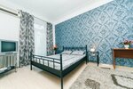 Apartment near Botanical Garden (бульвар Тараса Шевченко, 10) ، سكن للإيجار اليومي
