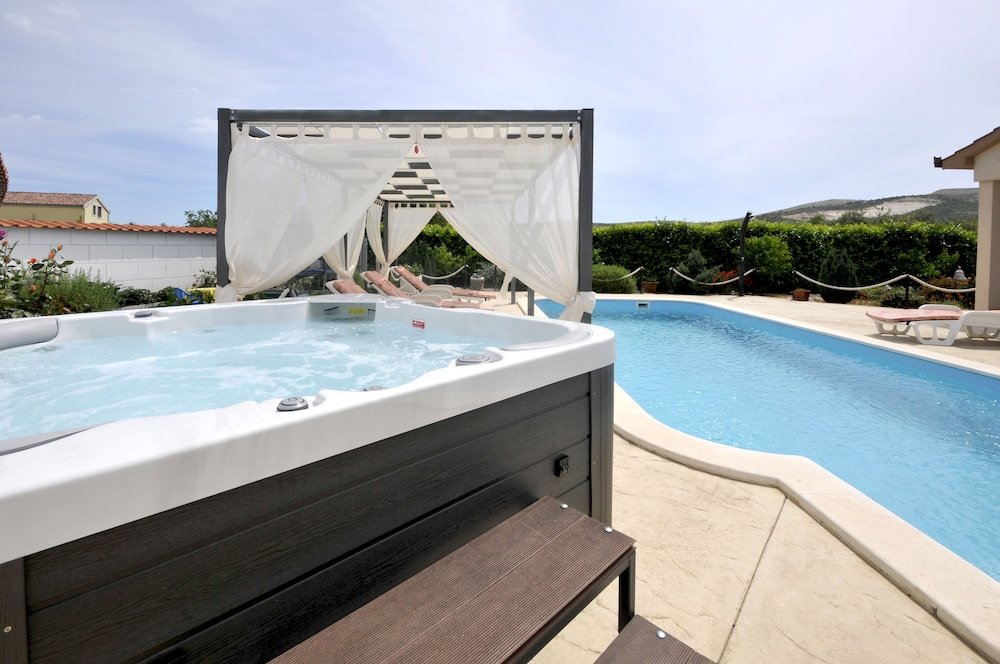 Фото Holiday Home near Trogir