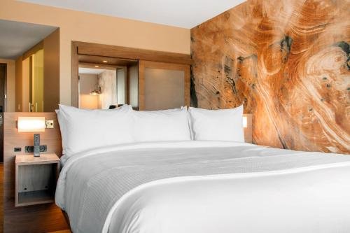 Фото Cambria Hotel Phoenix Chandler - Fashion Center