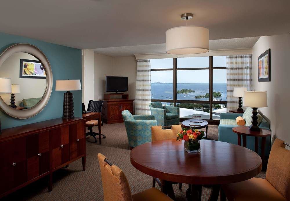 Фото Courtyard Miami Coconut Grove