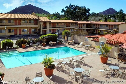 Гостиница Sands Inn & Suites в Сан Луис Обиспо