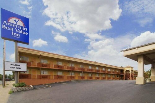 Гостиница Days Inn by Wyndham Hot Springs в Хот-Спрингс