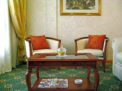 Фото InterTower Hotel