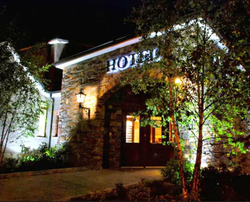 Hotel Corr's Corner Hotel, County Antrim, photo