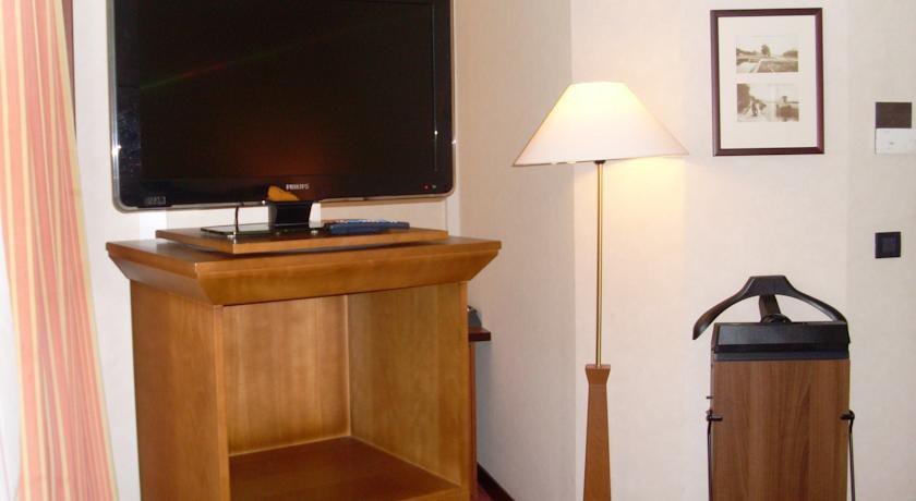 Фото Holiday Inn Paris-Versailles-Bougival