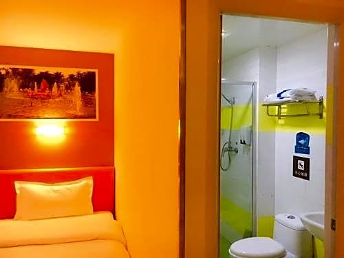 Фото 7 Days Inn Qingdao Zhongshan Park Bathing Beach Branch