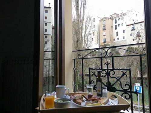 Гостиница Hostal La Ribera del Júcar в Куэнке