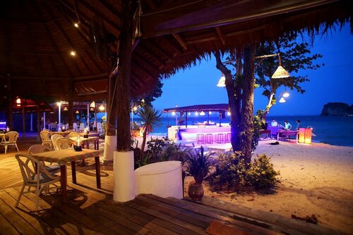 Гостиница Mayalay Beach Resort